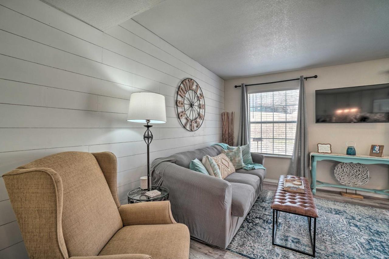 Centrally Located Branson Condo With Pool And Marina! Exterior photo