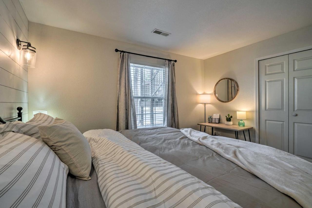 Centrally Located Branson Condo With Pool And Marina! Exterior photo